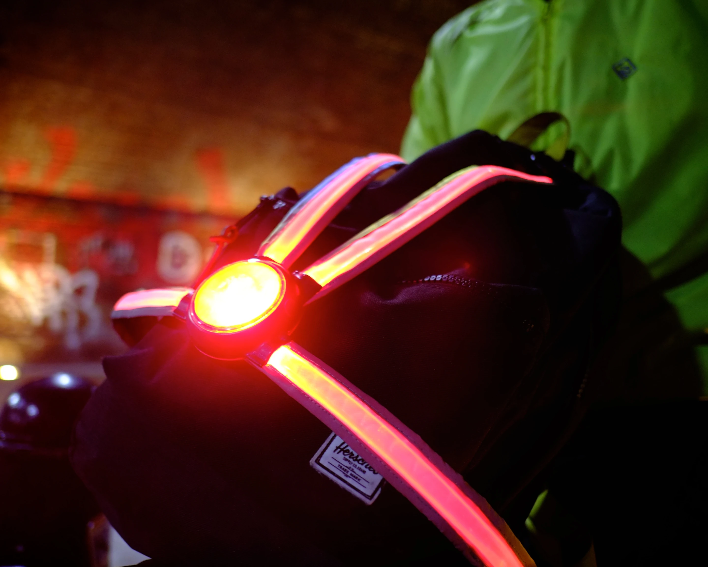 The height at which the Commuter X4 is worn means cyclists will remain visible, even to elevated HGV drivers