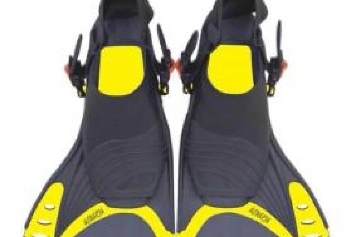 New Aquaria swimfins from Salvas