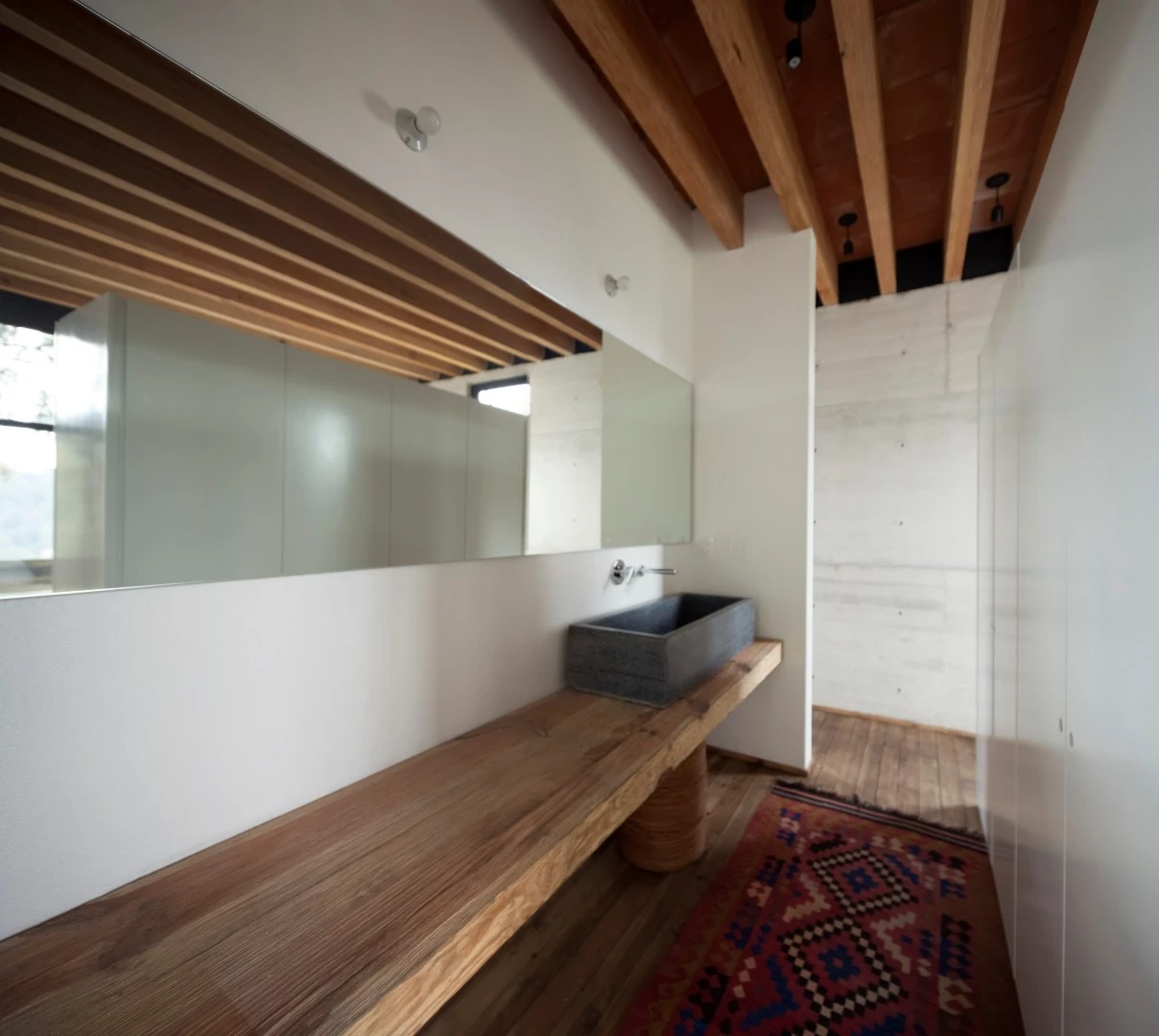 Bathroom inside the Casa de la Roca
