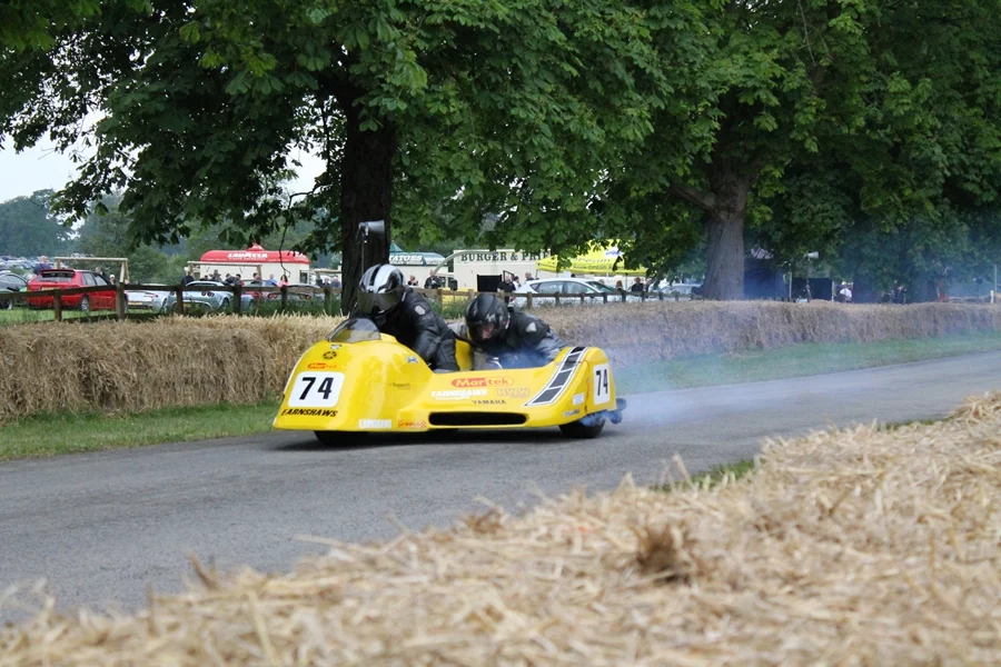1981 Yamaha Sidecar driven by Stuart Mellor