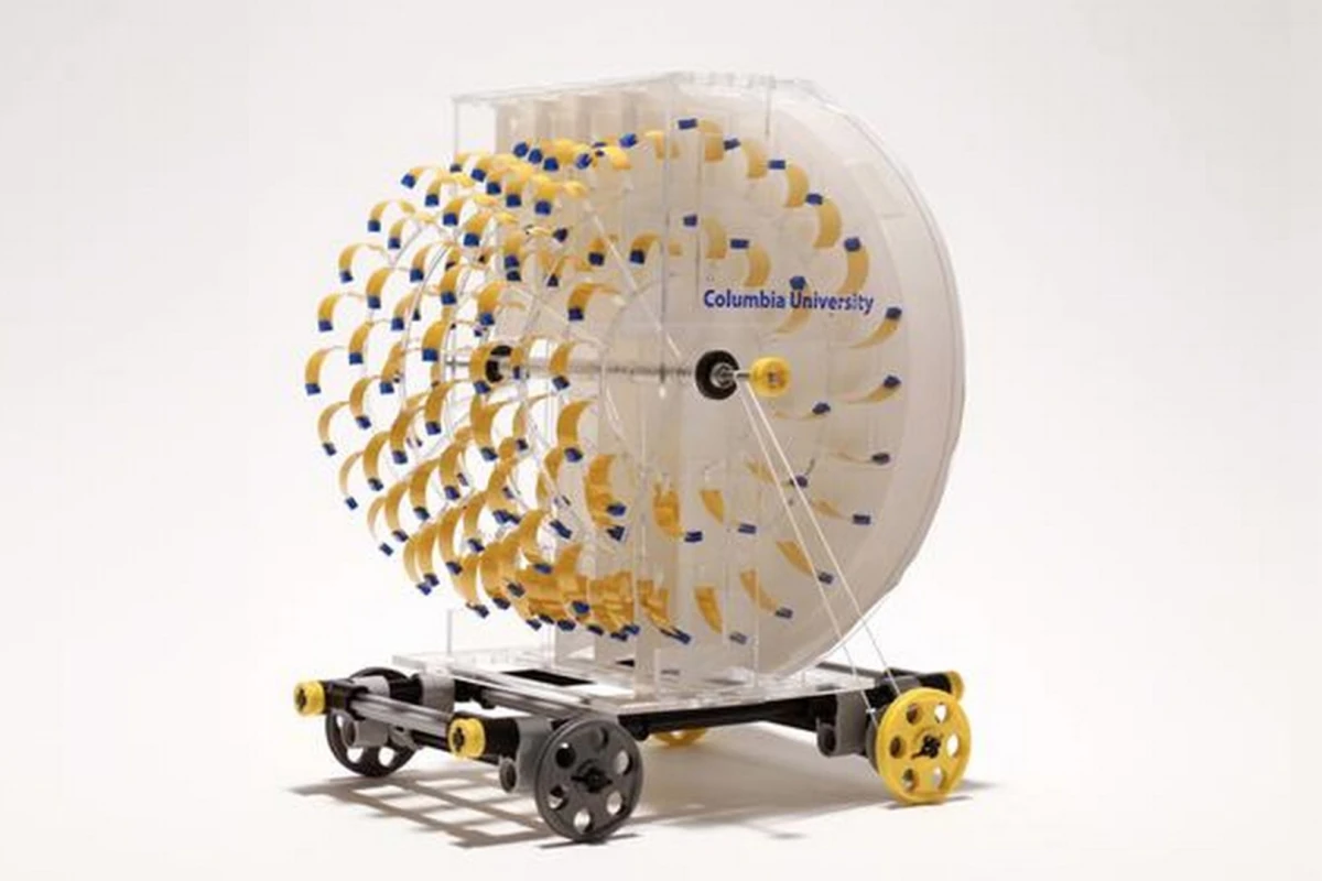 Its size and top speed is unlikely to land it a role in the next Fast and the Furious, but a car powered by water evaporation is a promising development