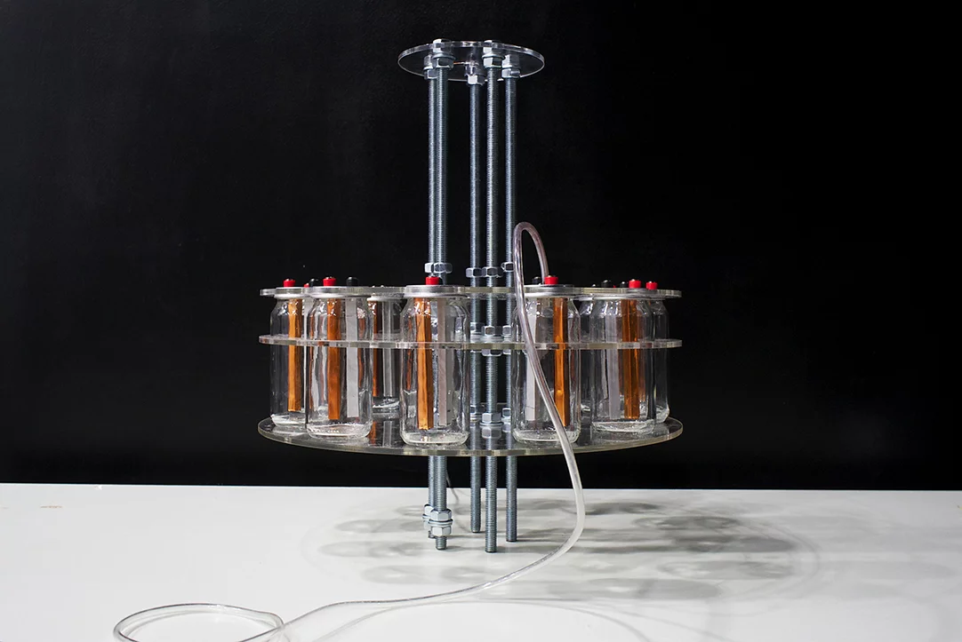 Each of the five battery units has 11 storage tanks and manages to produce about 0.6 V of electricity