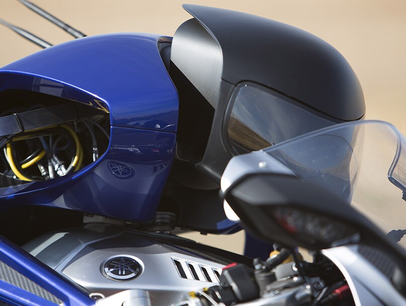 Yamaha Motobot: I wonder if he gets tear-offs on that visor?