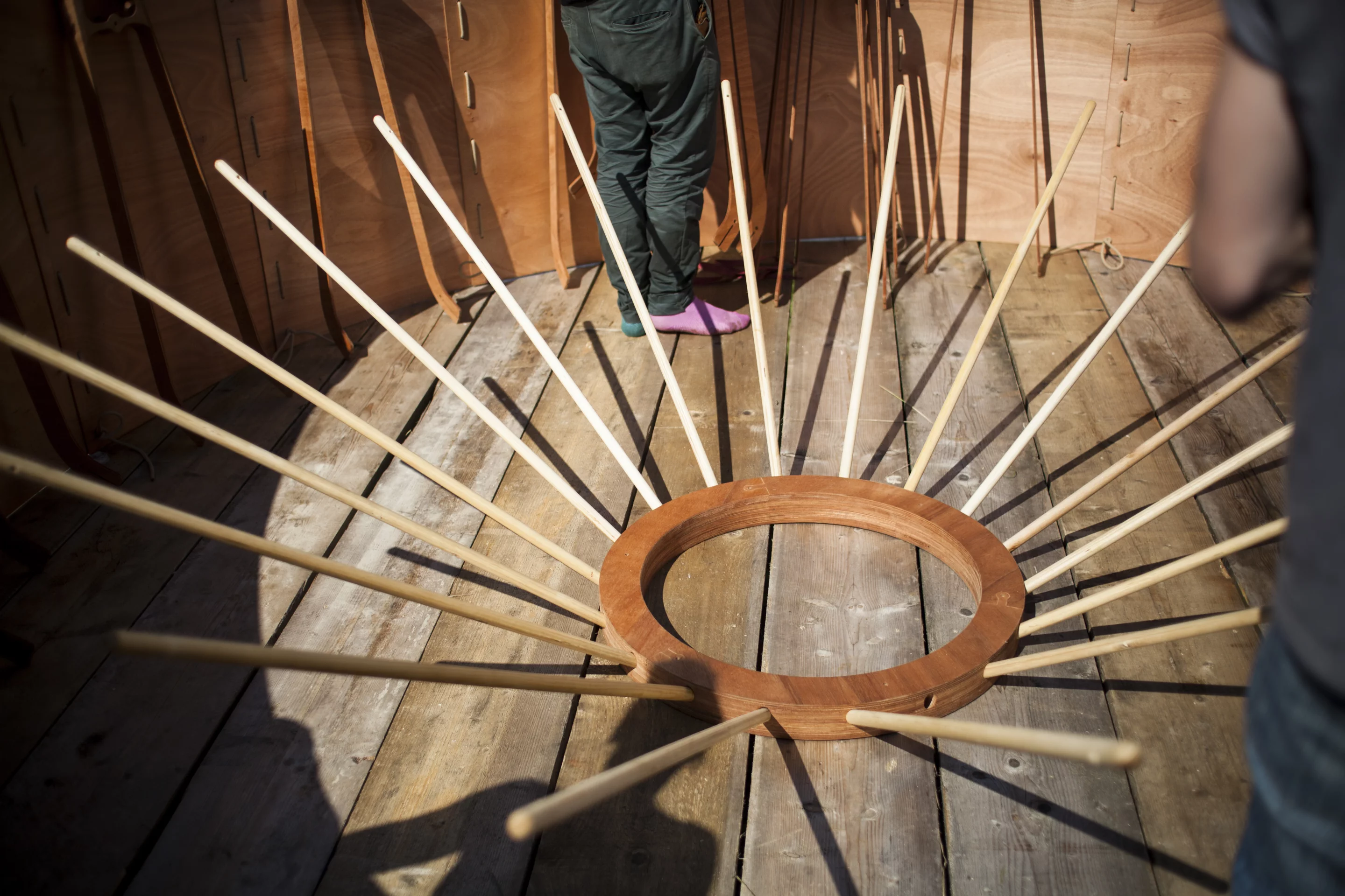 "The unique telescopic roof struts are held together using a block designed to replicate the strength and durability of a vertebrae," explains designer Jero