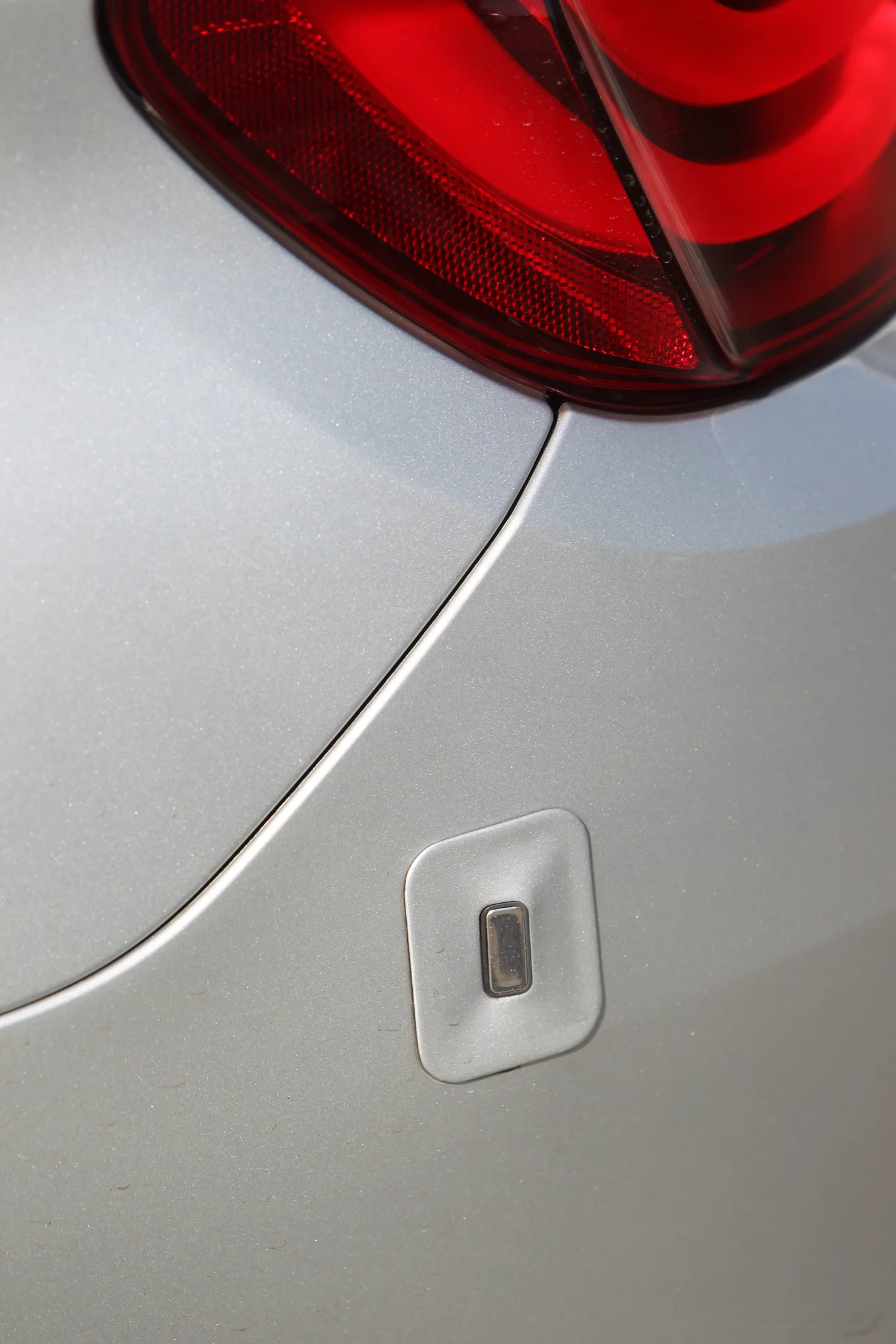 An ultrasonic sensor from a BMW test vehicle