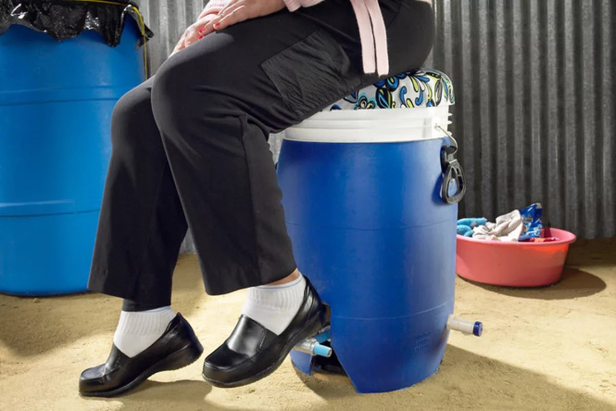 The machine is operated by a foot pedal (Photo: Alex Cabunoc)