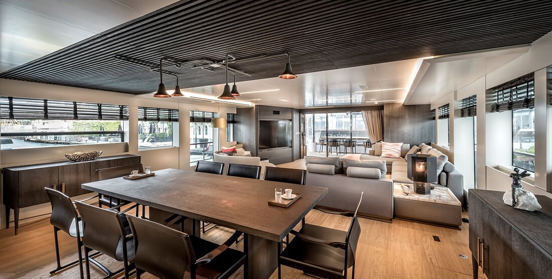 The 32XP yacht possesses a modern and luxurious interior design for a ship of its size