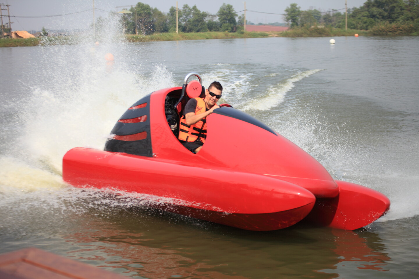Wokart The 70 km/h gokart for the water