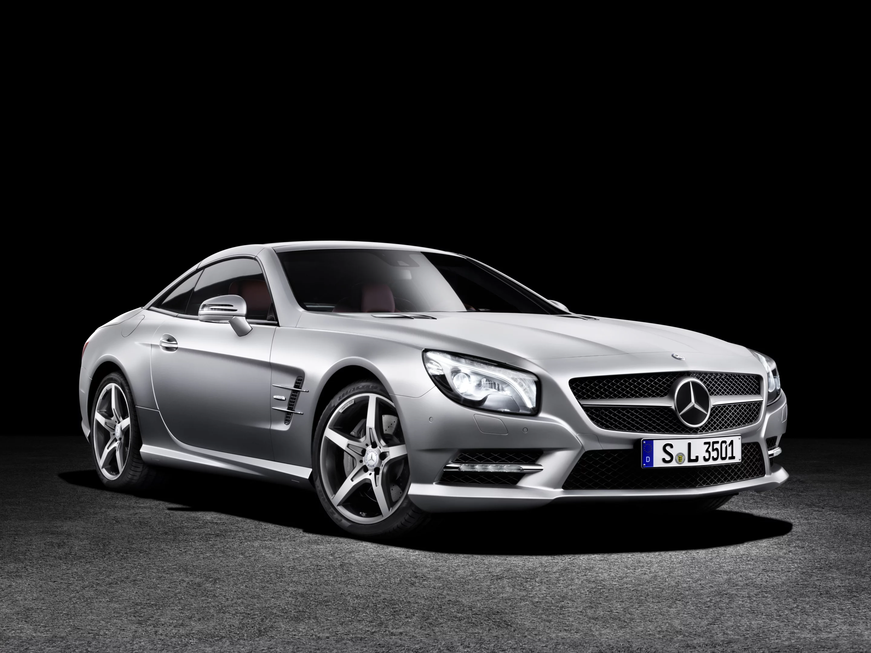 The SL 550 (Photo: Mercedes-Benz)