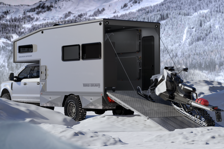 Taking a snowmobile trip with the Toro Bravo 4x4 Silver Spear