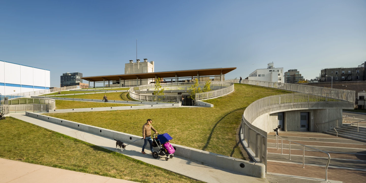 The Bushwick Inlet Park also received a large multi-use community center with green roof (Photo: Paul Warchol)