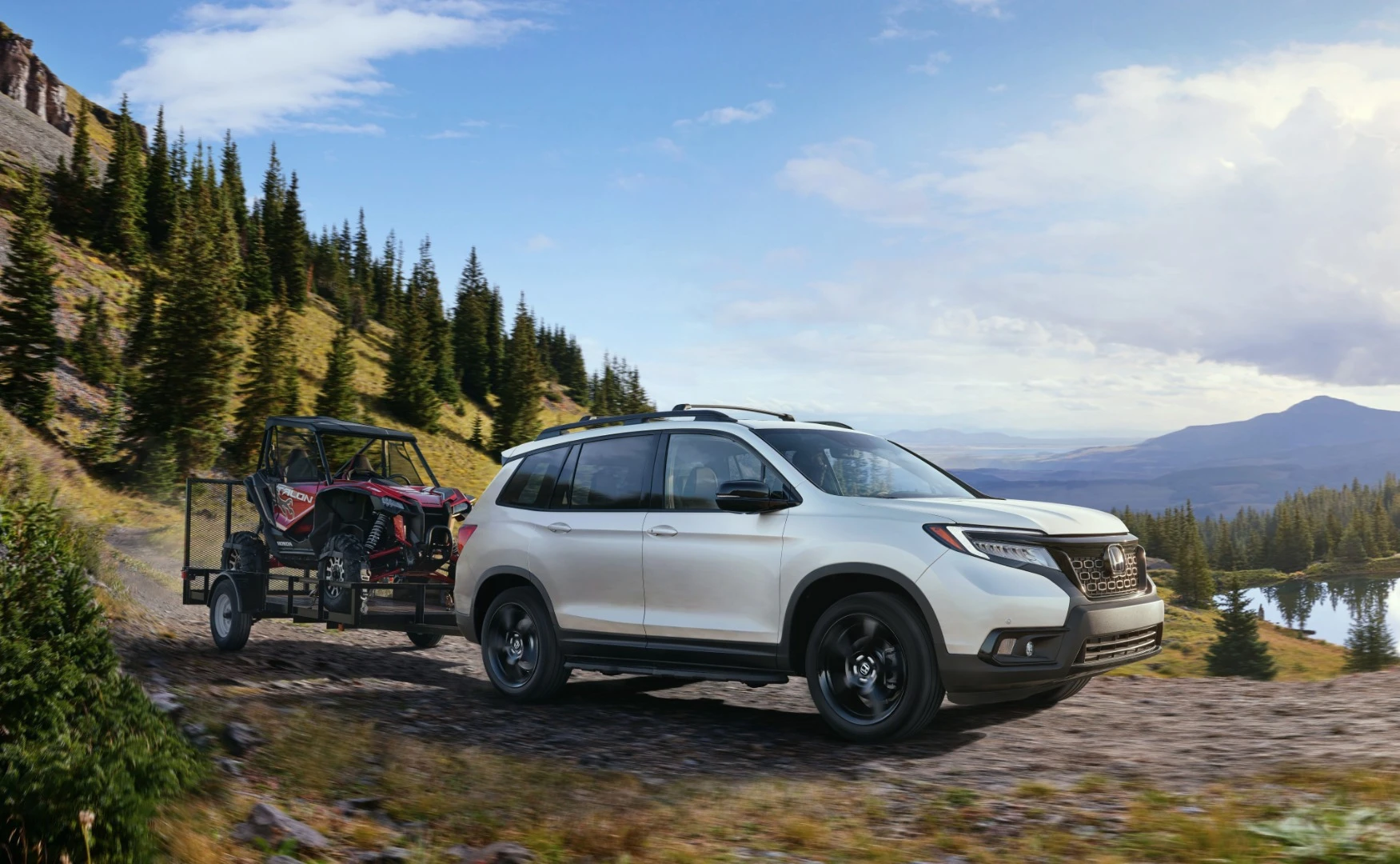 Towing, when equipped, is rated at 3,500 pounds (1,587 kg) in FWD models and 5,000 pounds (2,268 kg) in AWD models