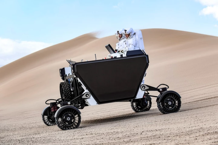 Venturi Astrolab's multi-purpose FLEX rover has been chosen to accompany SpaceX on its mission to the Moon