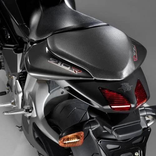 BRUTALE 910R