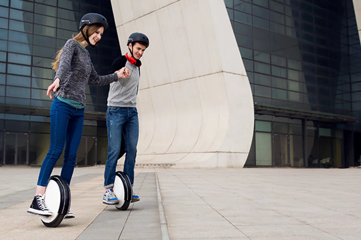 The single-wheeled Segway will take a bit more getting used to than the two-wheeled Segway