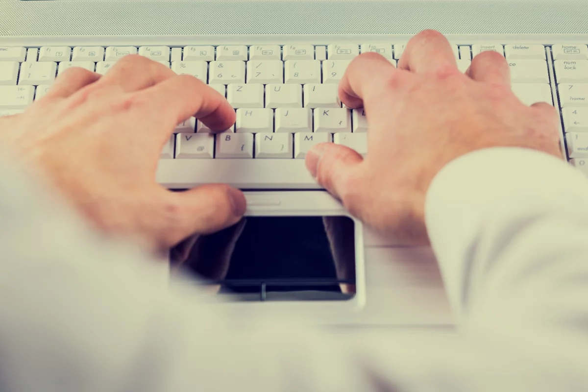 The algorithm is designed to alert police to chatroom conservations that might be leading to a face-to-face encounter