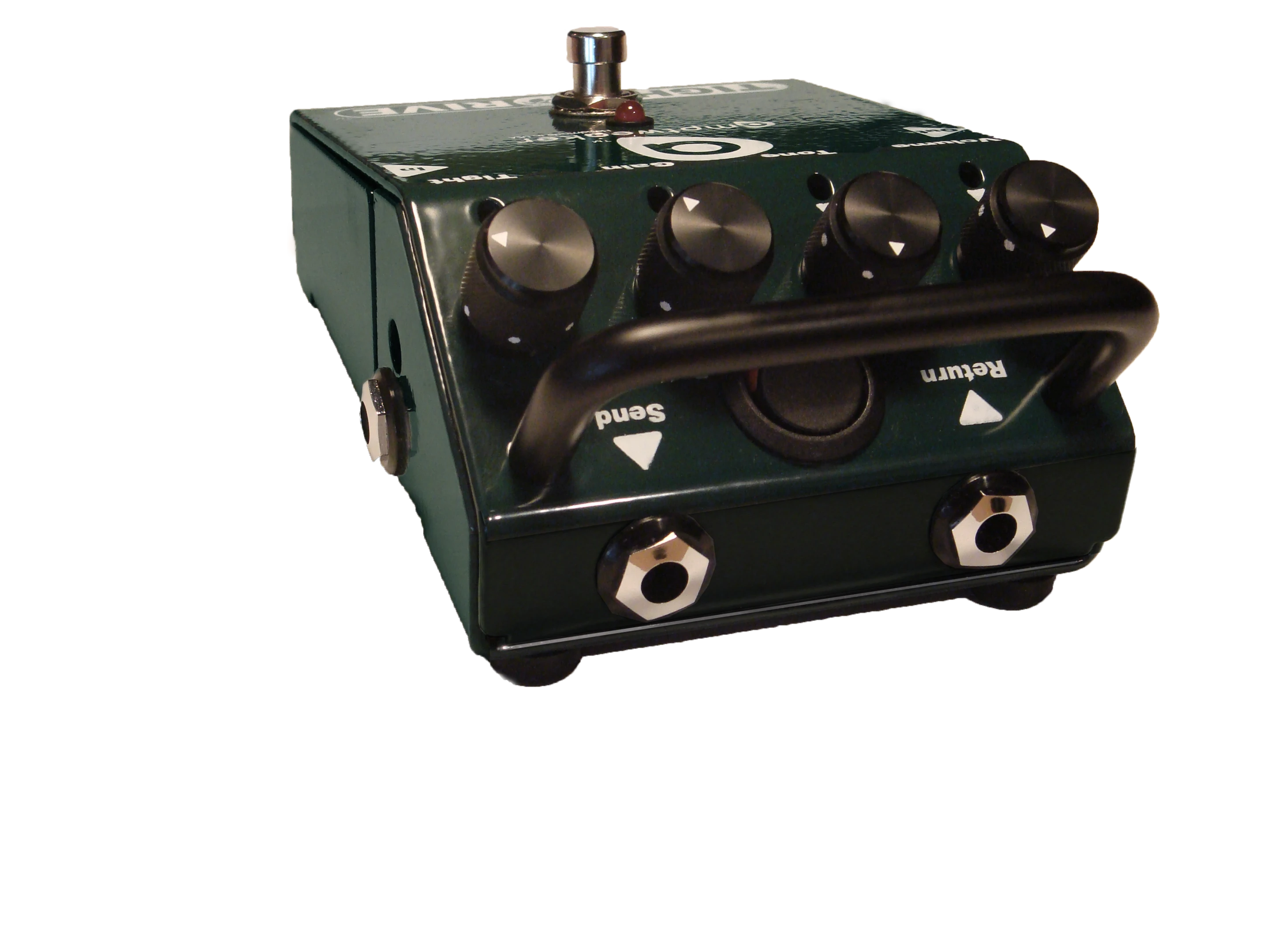An effects loop, battery switch and LED lit control knobs feature