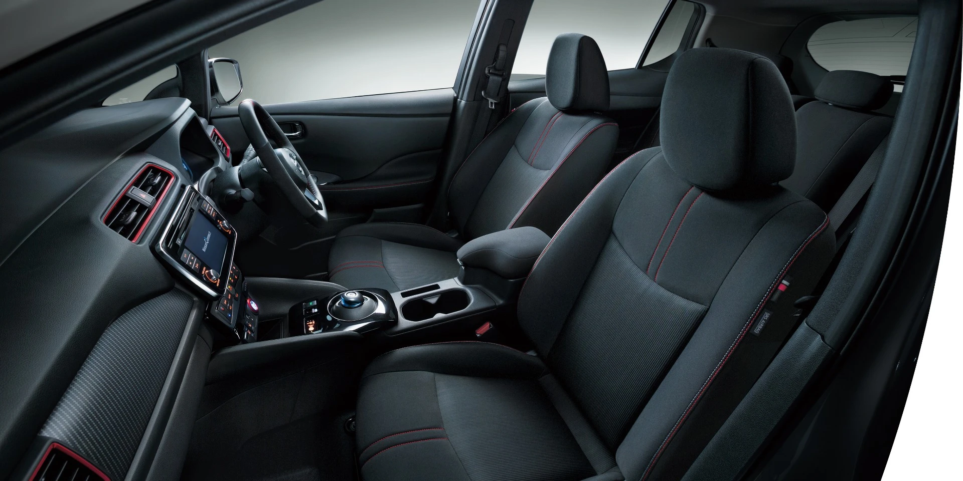 Inside the new Nissan Leaf Nismo
