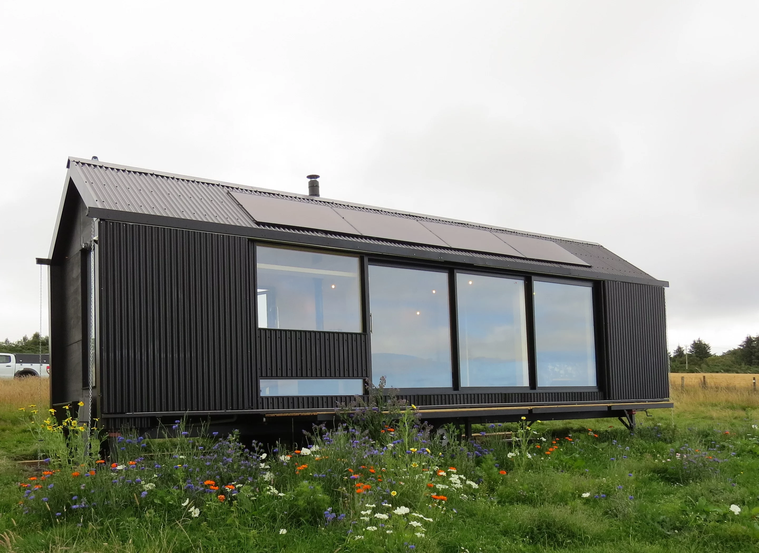 The Long Shed costs around £135,000 (US$170,000), depending on options chosen