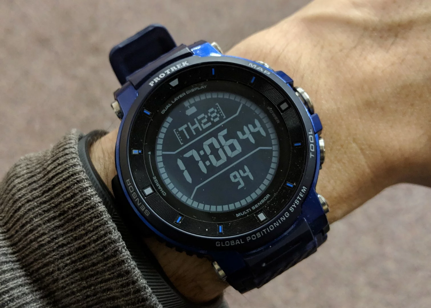 The alternative monochrome display of the Casio Pro Trek WSD-F30 helps conserve battery life