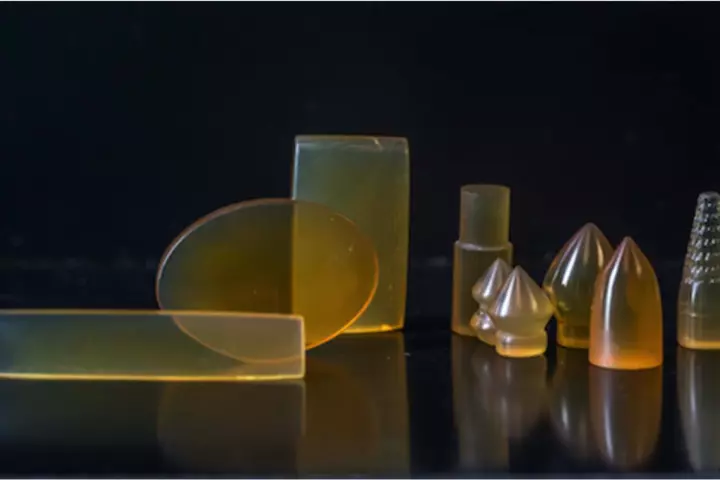Examples of engineered 3D silk constructs