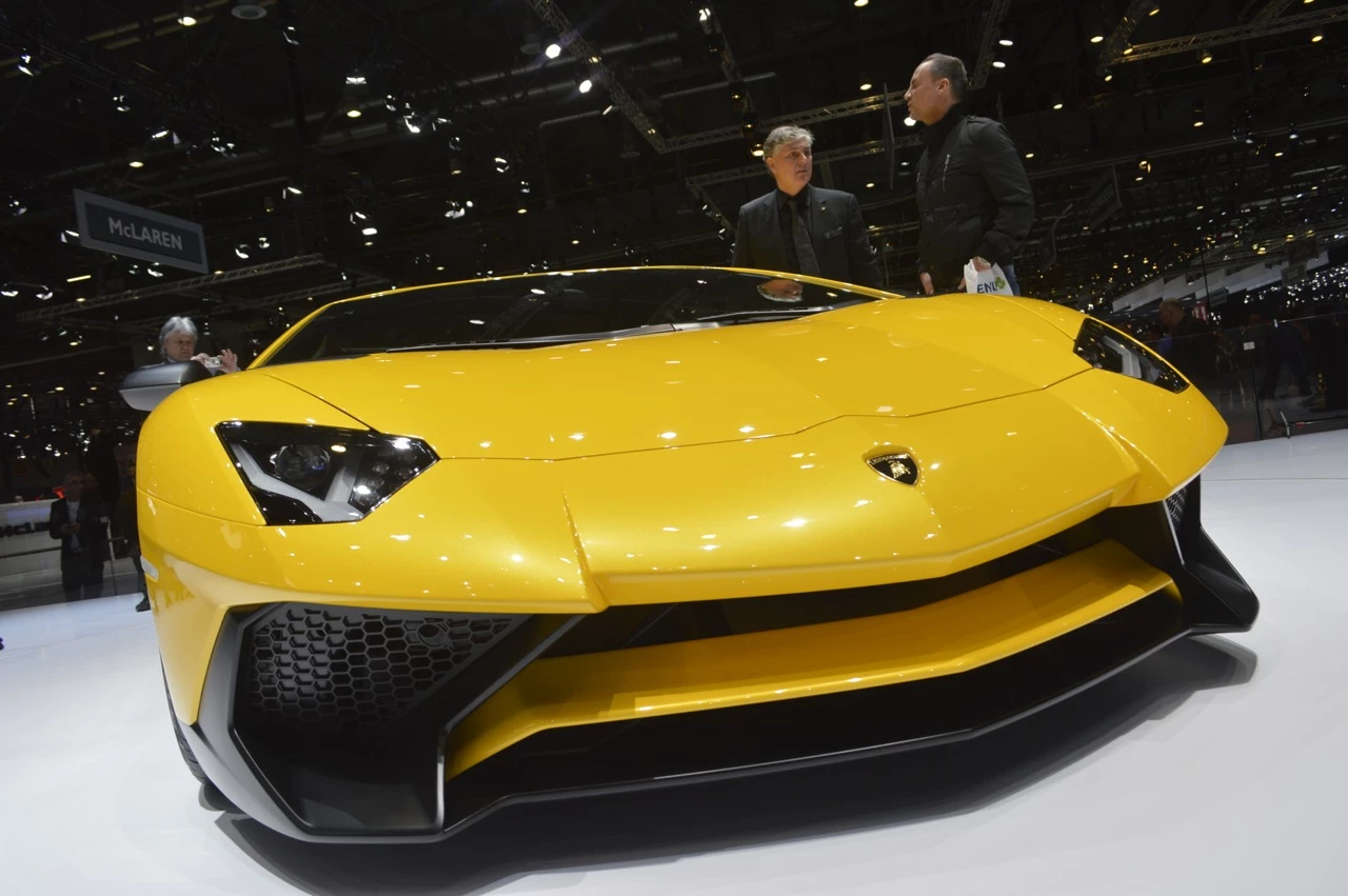 It's also more powerful, with its naturally-aspirated V12 engine producing 750 hp (552 kW) (Photo: C.C. Weiss/Gizmag)