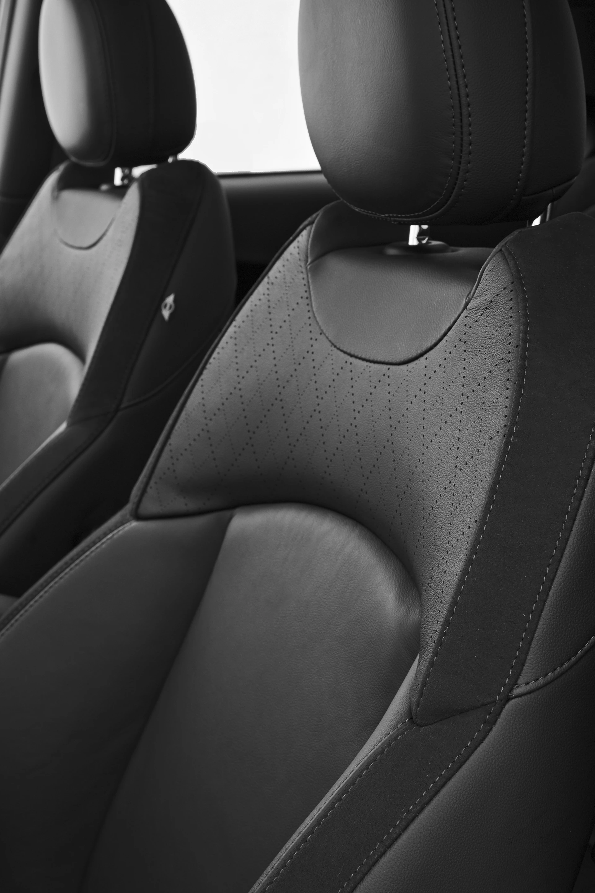The new Mini Cooper S front seats