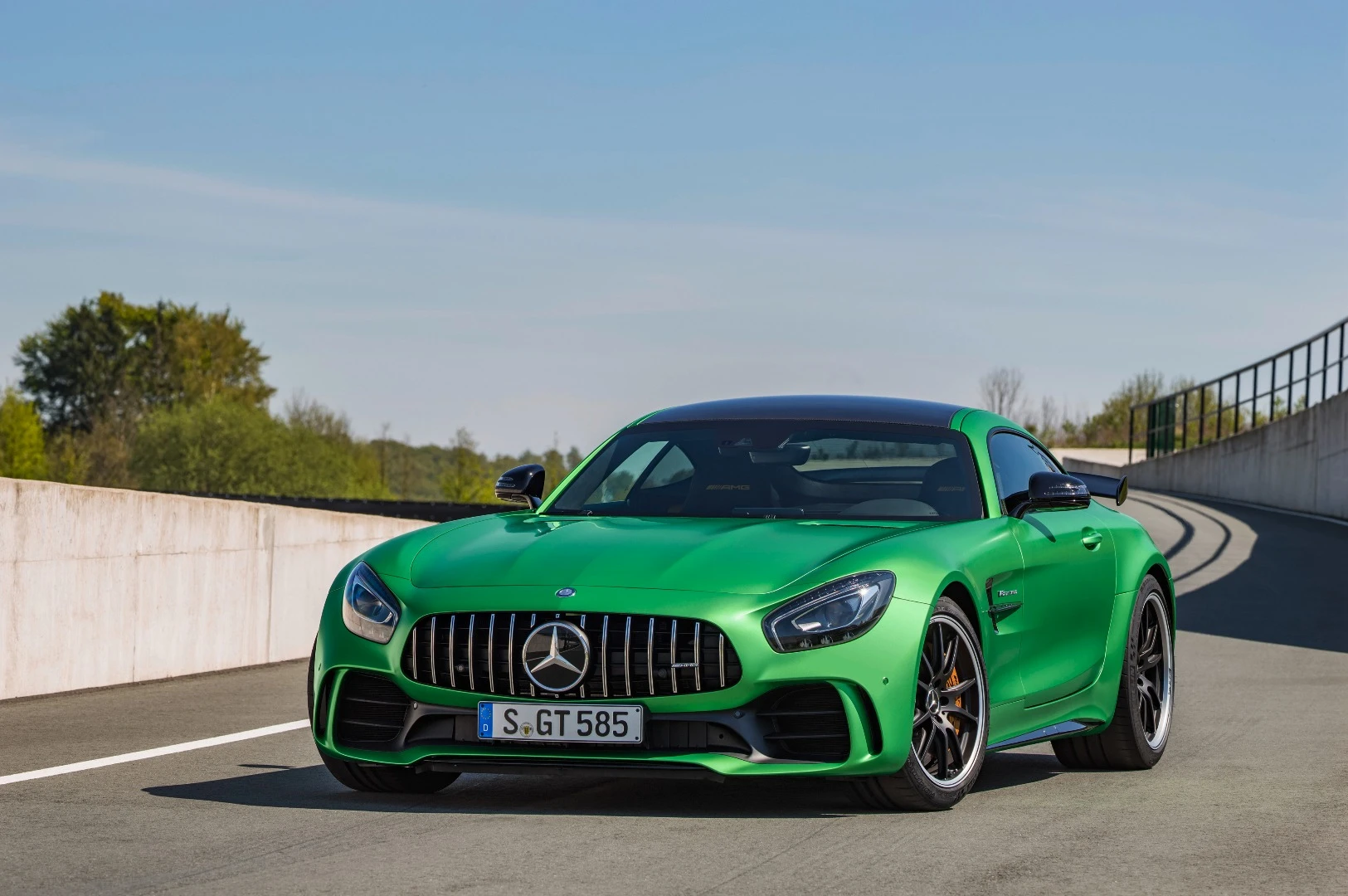 The all-new Mercedes-AMG GT R