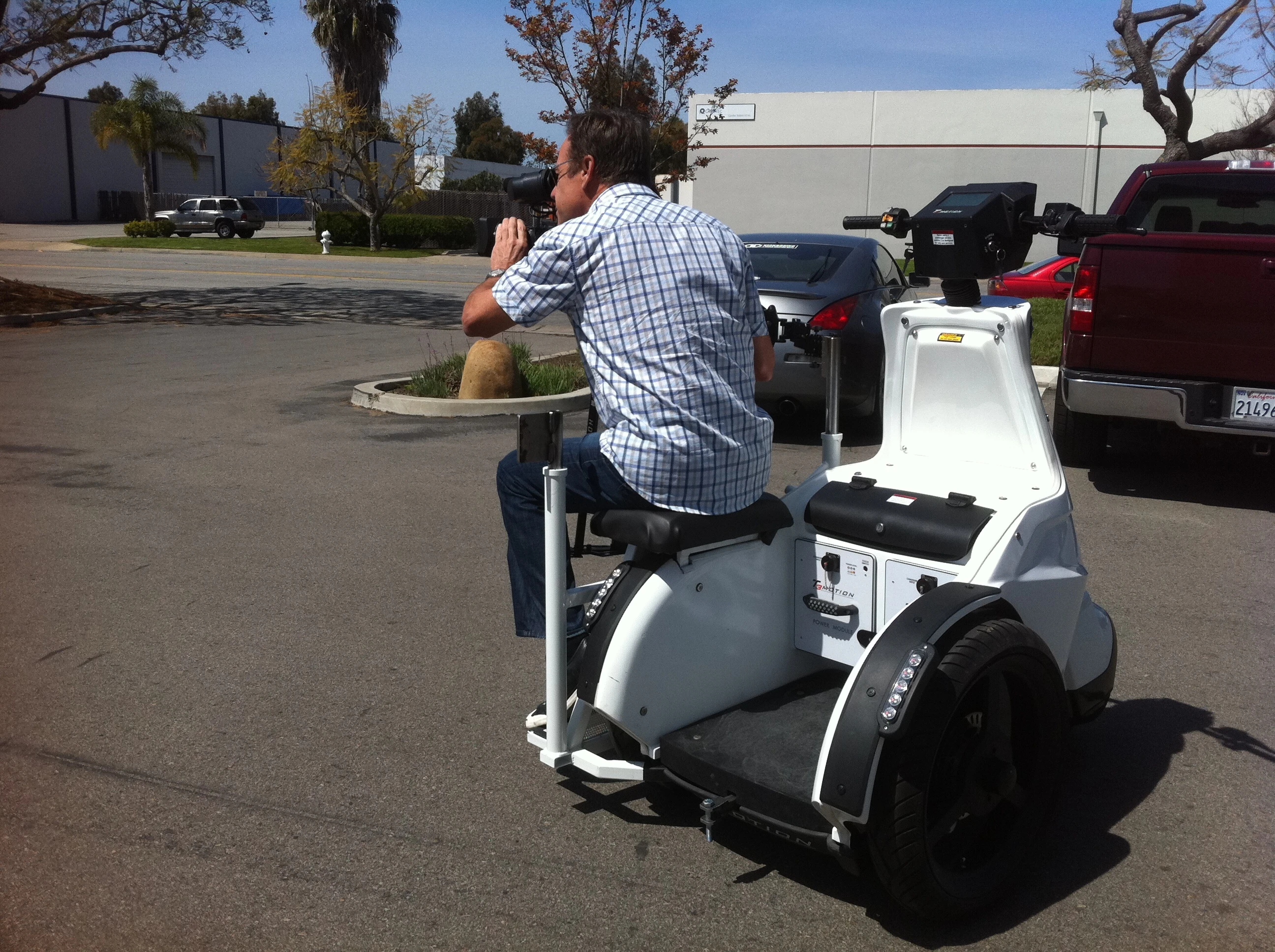 The T3-MT features two mounting posts, for Steadicam or Glidecam systems
