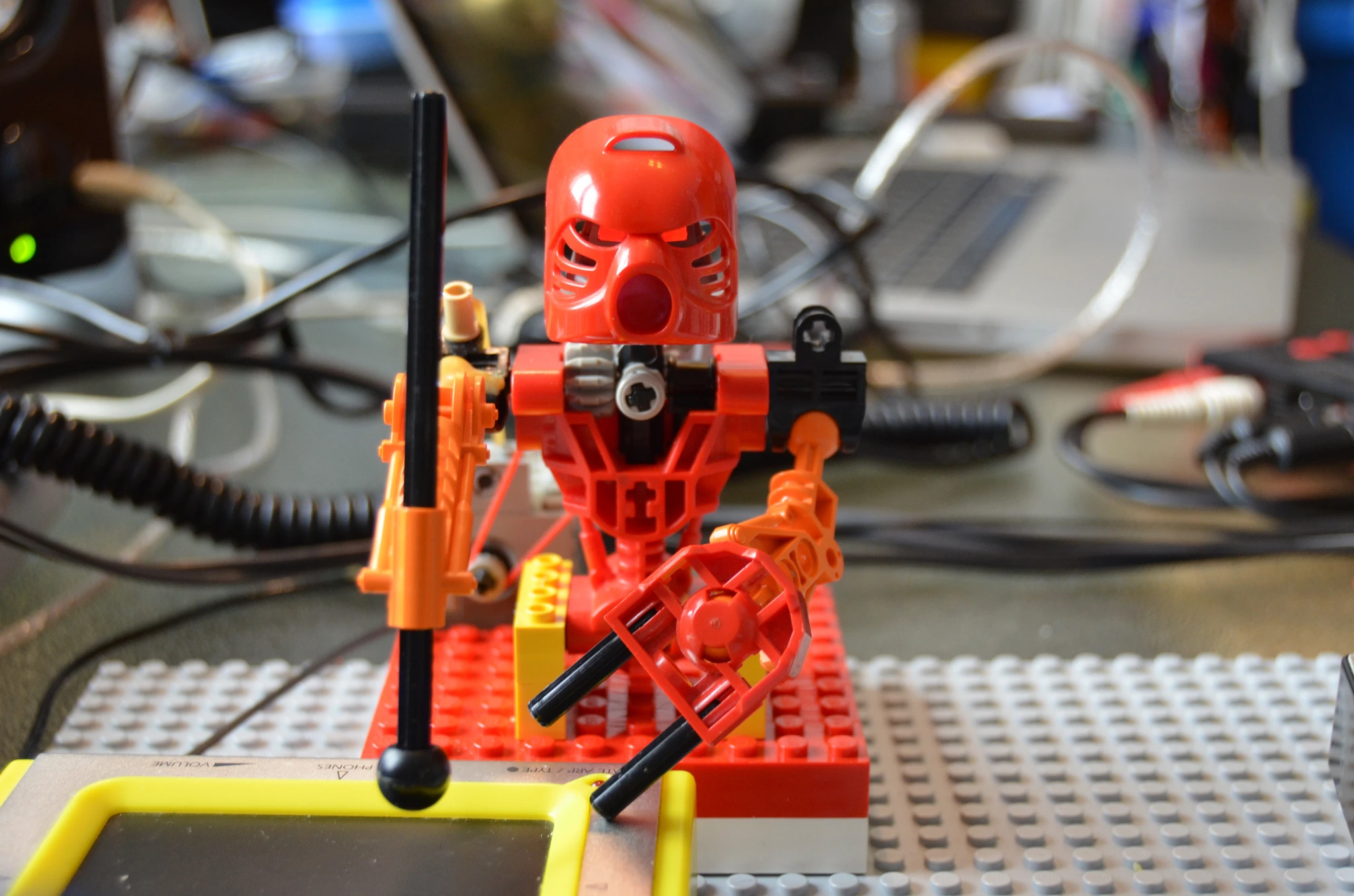 An Italian music producer created the Toa Mata Band out of tiny robotic LEGO figures programmed to play a variety of instruments
