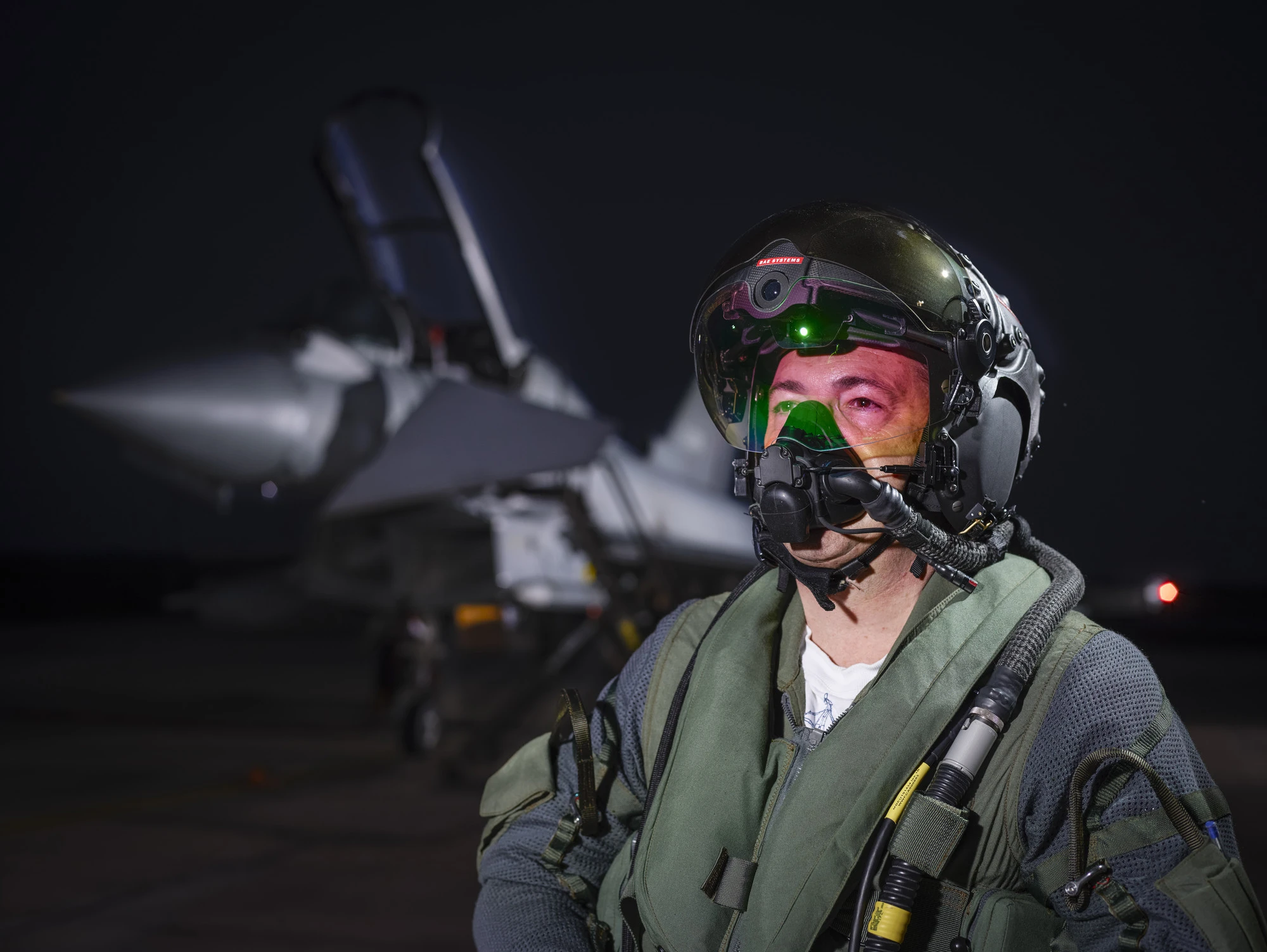 The Striker II has 1280x1024 resolution