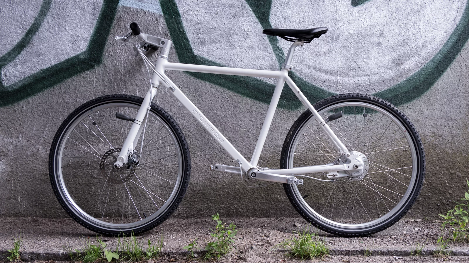 Because they're intended to be in use all the time, the CIO lights have no switches or other controls