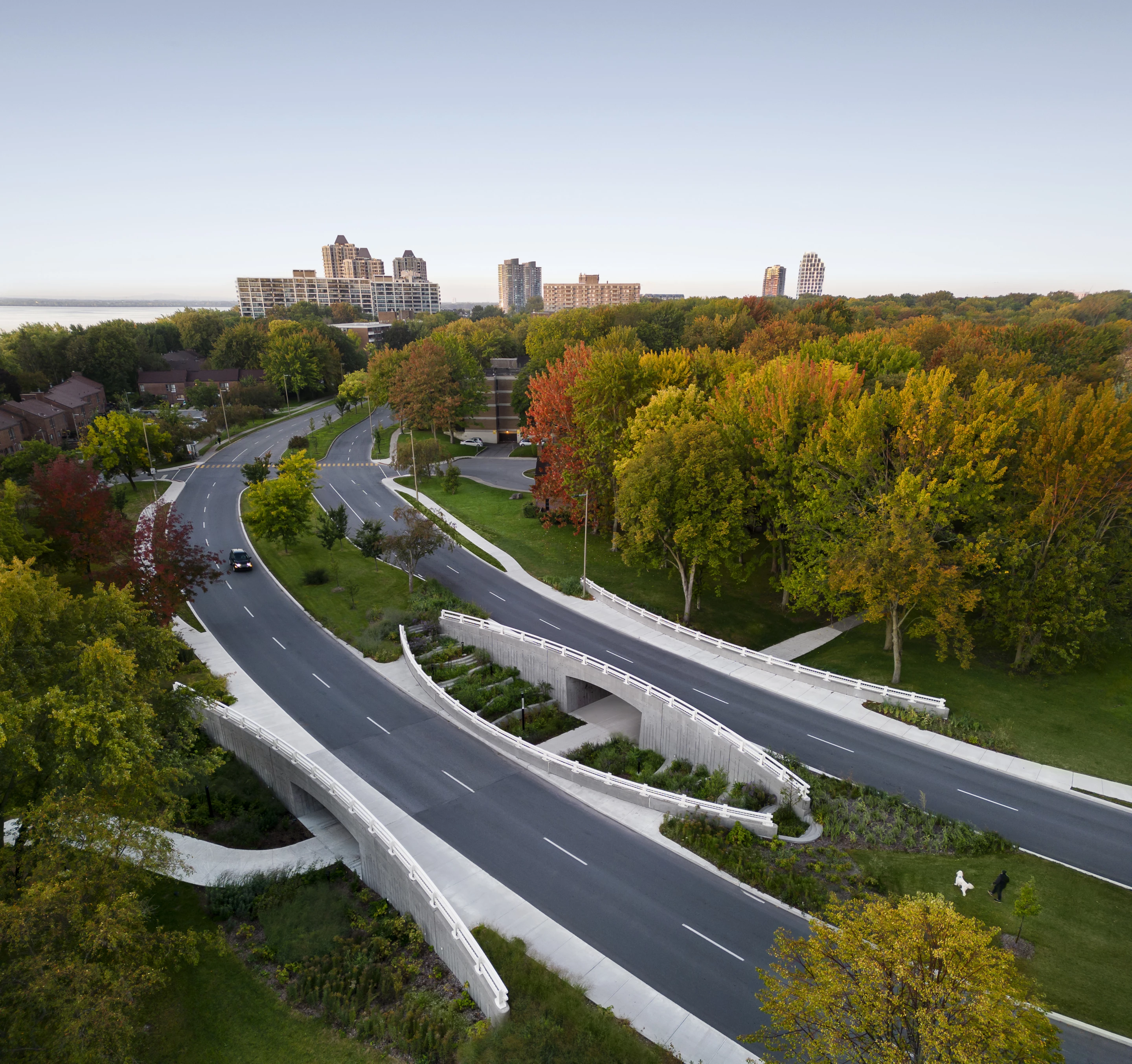 The Darwin Bridges project was constructed using concrete containing recycled glass equivalent to 70,000 wine bottles