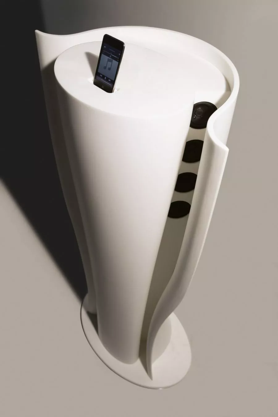 The Horn iPod speaker dock