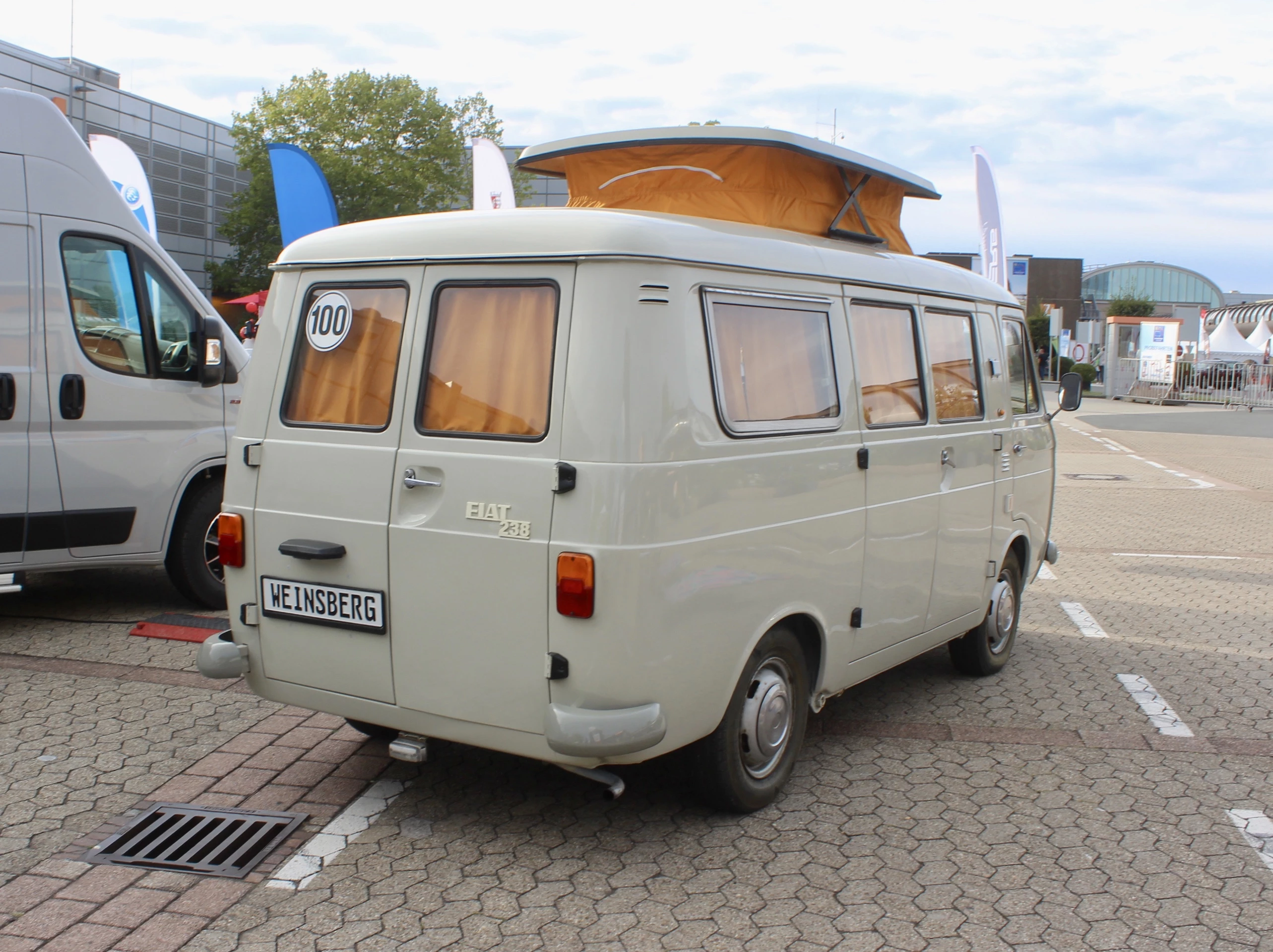 The original Weinsberg was based on the Fiat 238, the predecessor of the Ducato van Weinsberg uses today