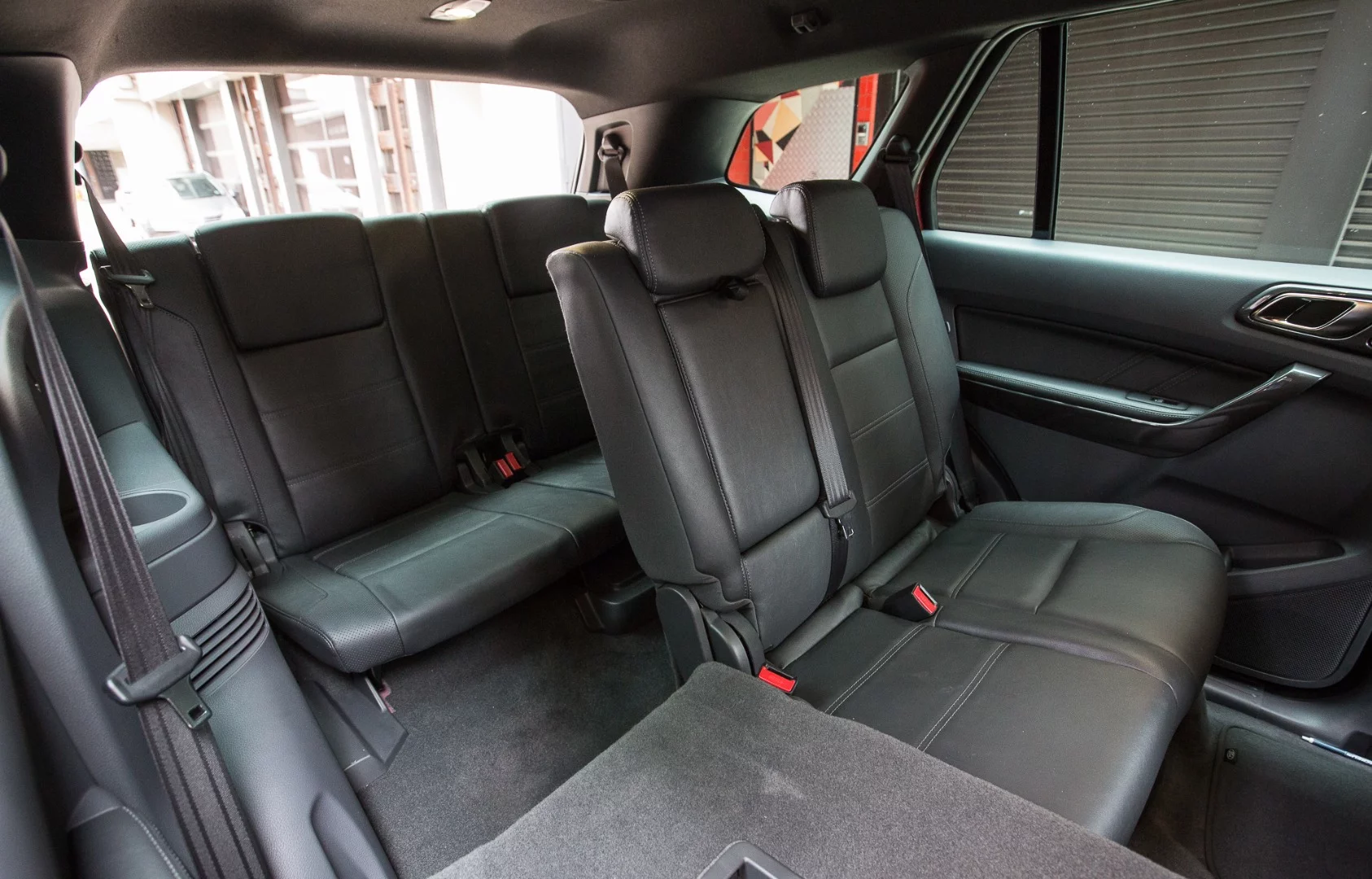 Ford Everest: Second and third row seating