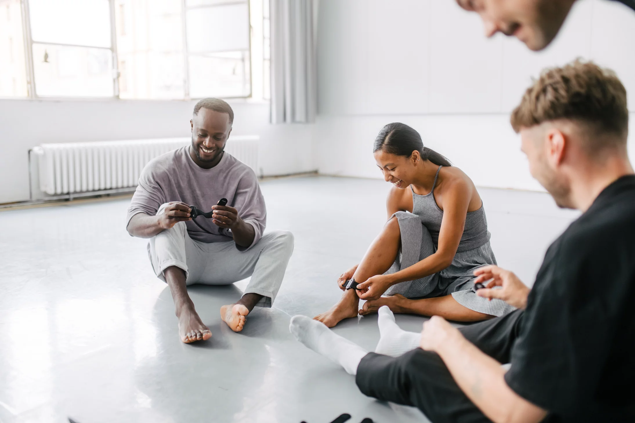 Using the supplied wristband, sensors can be attached to arms or legs, or they can even be mounted to instruments to trigger effects or loops during a performance