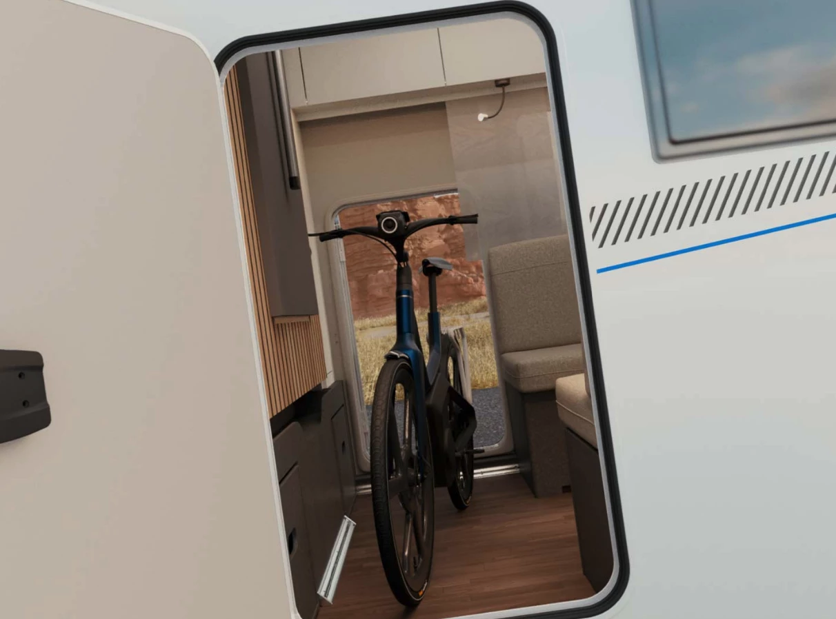 Dual-door storage space on the Yaseo 500 DK