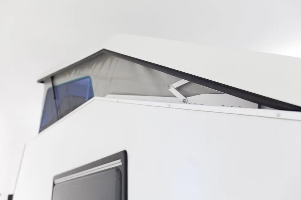 The Ares' signature pop-up roof adds extra sleeping space, increases headroom, and makes for a brighter, airier interior
