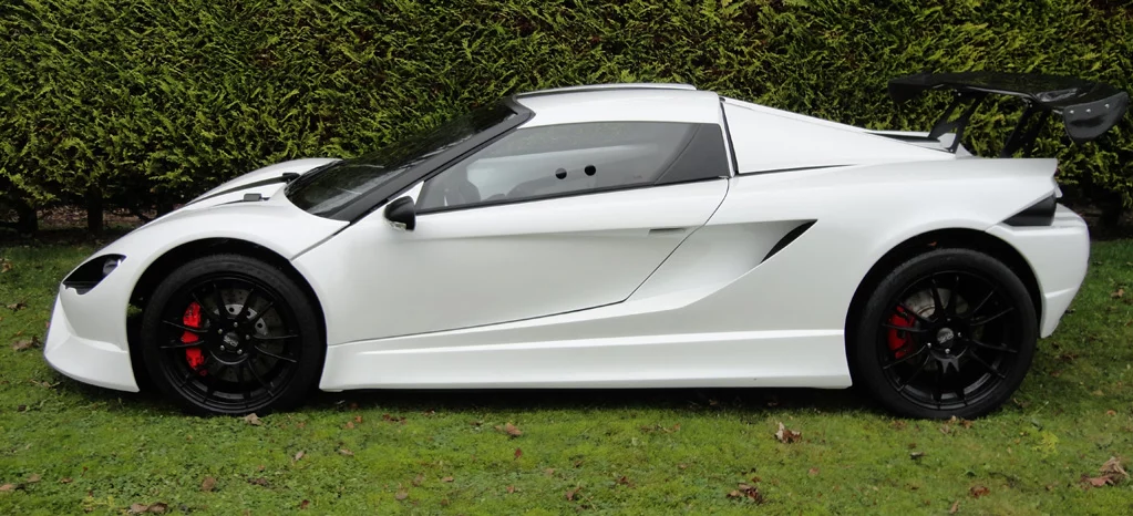 The AEDC is the result of a design partnership between Spain's Quimera Responsible Racing and the UK's Evelio Electric Supercars