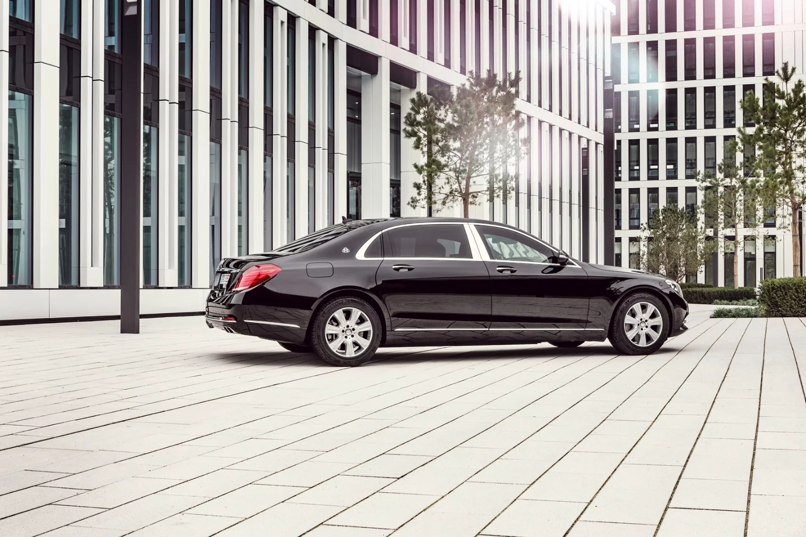 The S 600 Guard has "special technical features" to keep it mobile in the event of an attack so that it can escape danger