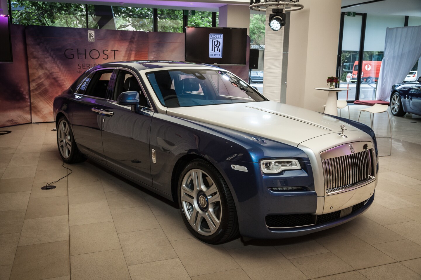Rolls Royce Ghost Series II (Photo: Loz Blain/Gizmag.com)