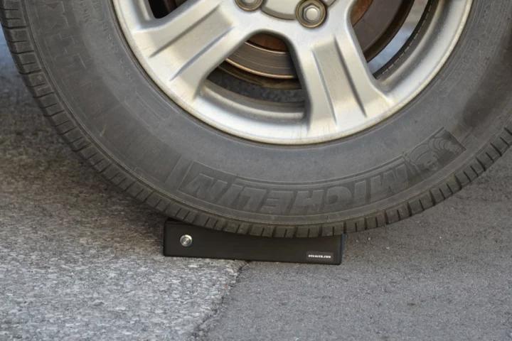 The Stealth WPC-525F can withstand the weight of a pickup truck