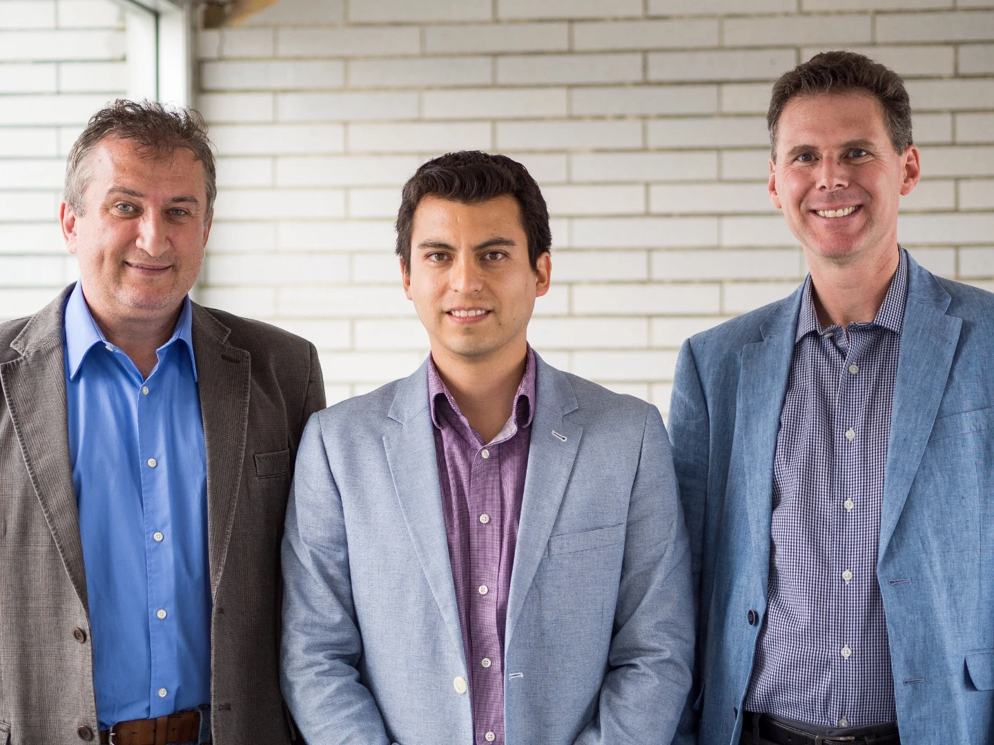 Carlos Gerardo (center), a PhD candidate in electrical and computer engineering at UBC, is the author of a new study describing a breakthrough in ultrasound technology