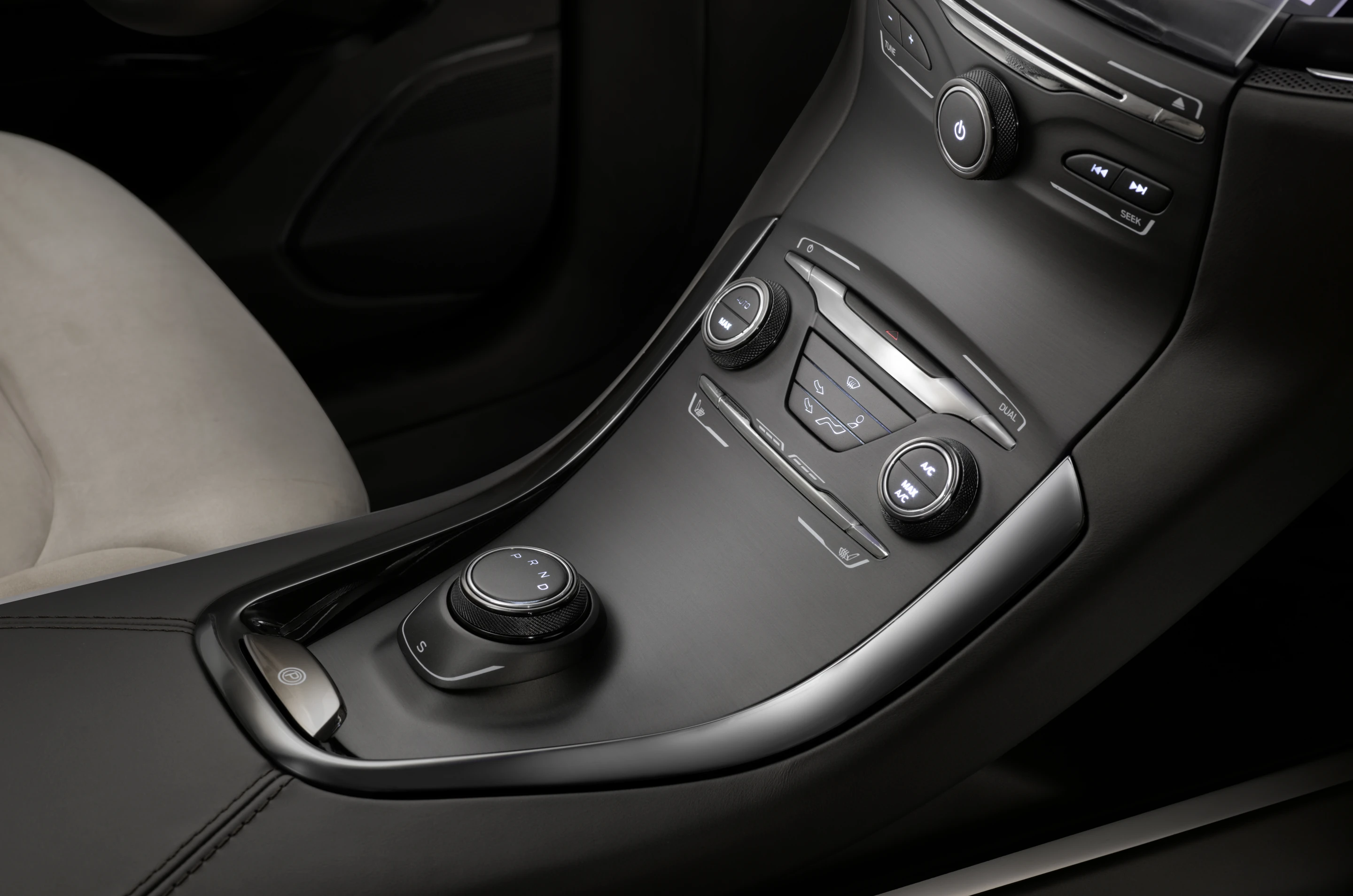 Gearshift knob of the Ford S-Max Concept
