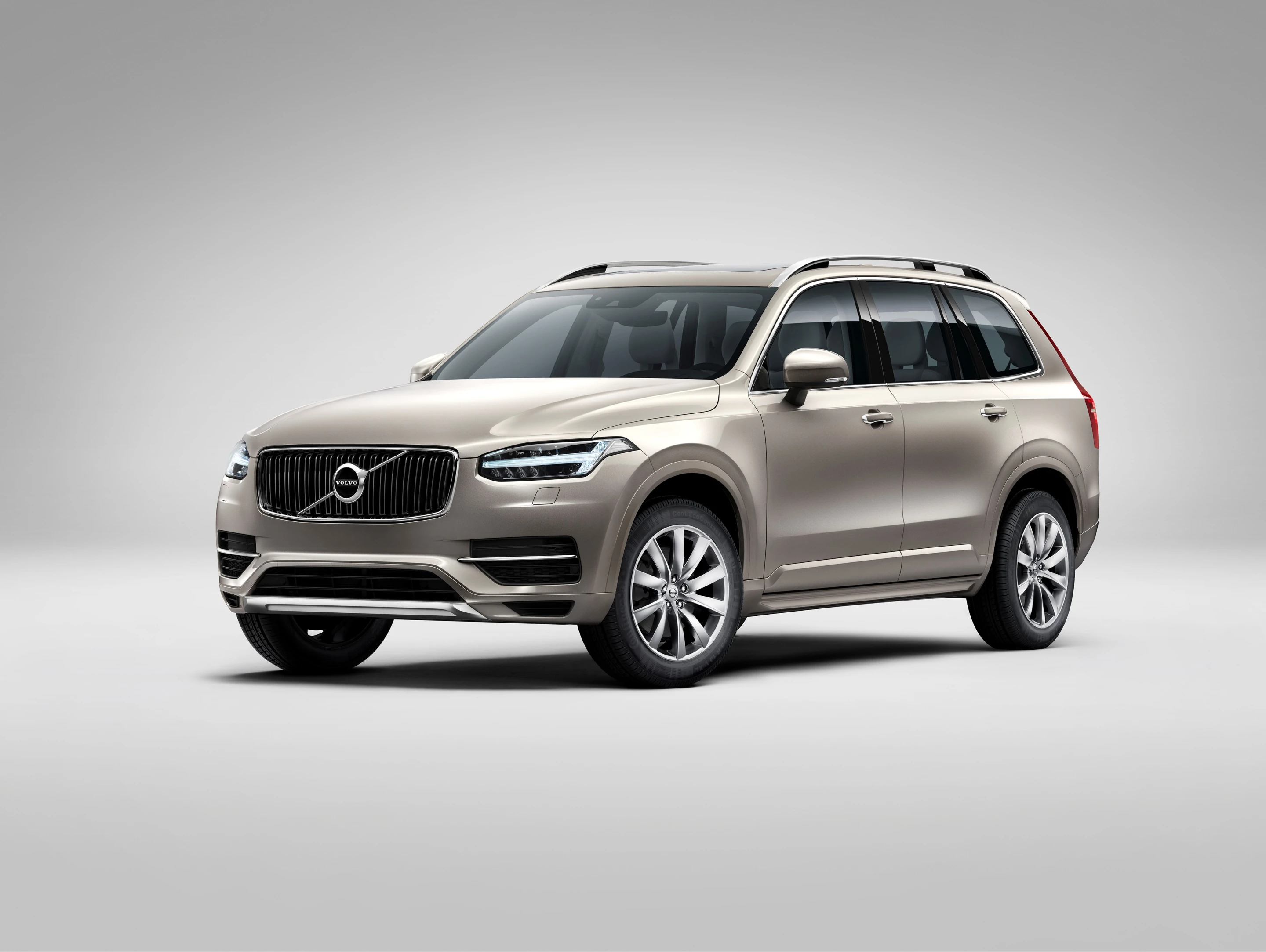 There are two different trim levels available on the XC90