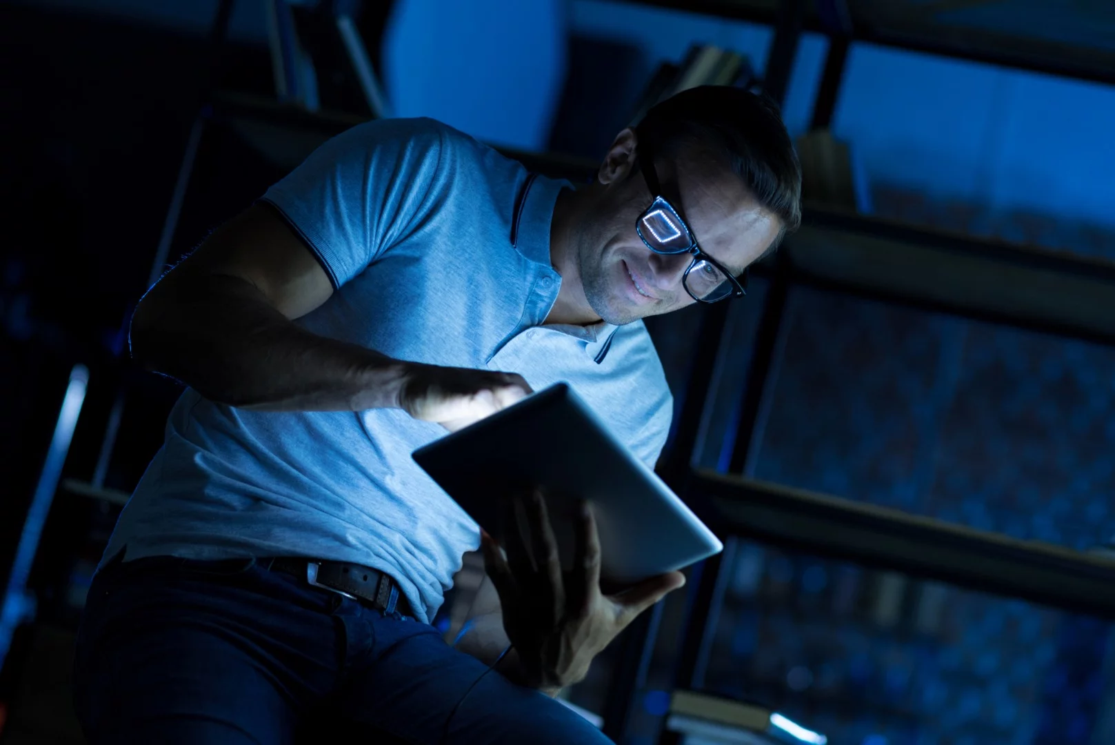 A study has found night owls have a greater risk of dying sooner that those who got to bed and wake up early