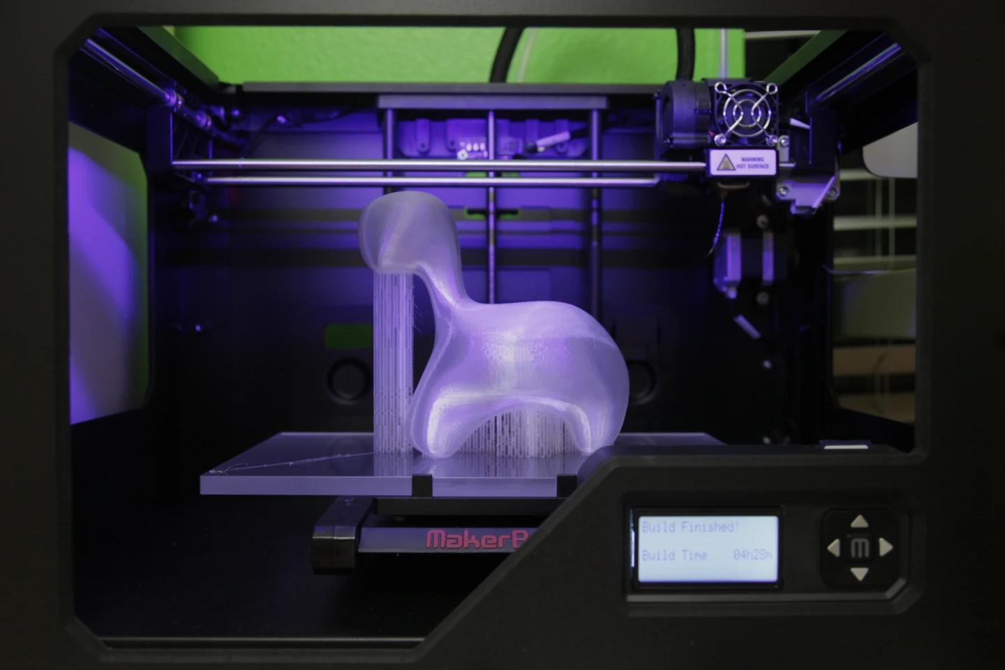 The designers have made 3D-printed prototypes that are mostly enclosed, but the final version of the container will have a non-leaking port to add nutrients or refill it with more algae