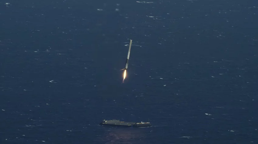 Falcon 9 makes its final approach
