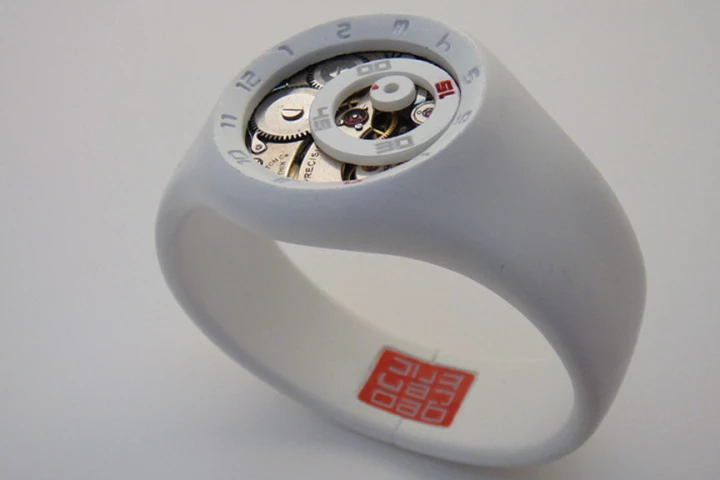 Geoffrey Cooper's Geocentric Watch concept tells time via two rotating rings